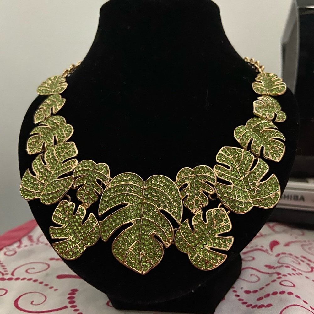 Pink Linen Palm Leaf Necklace